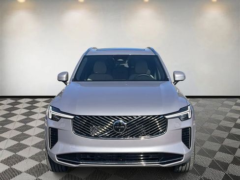 New 2026 Volvo XC90 B6 Plus image 8