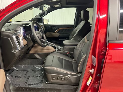 Certified 2024 GMC Canyon Denali AWD/4WD image 13