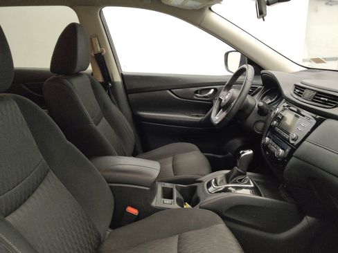 Used 2017 Nissan Rogue SV FWD image 21
