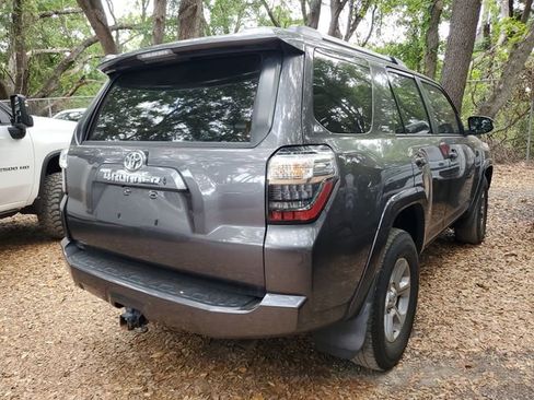 Used 2022 Toyota 4Runner SR5 Premium w/ Moonroof Package RWD image 4