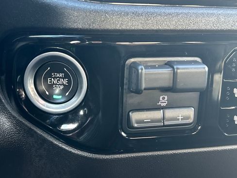 Used 2024 Chevrolet Silverado 2500 ZR2 w/ ZR2 Bison Edition image 14