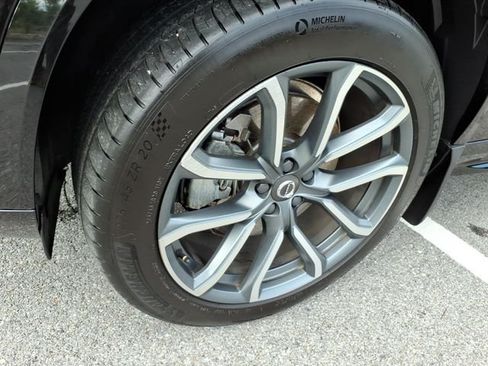 Used 2019 Volvo XC90 T5 Momentum w/ Protection Package Premier AWD/4WD image 6