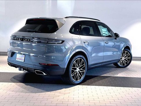 New 2026 Porsche Cayenne AWD/4WD image 7