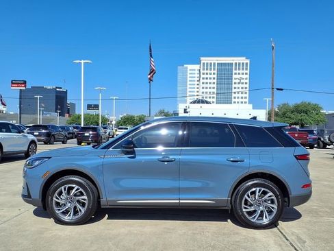 Used 2025 Lincoln Corsair FWD w/ Equipment Group 101A image 24
