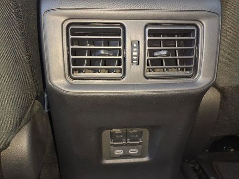 Used 2023 Toyota RAV4 XLE image 28