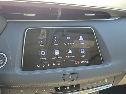 Used 2023 Cadillac XT4 Premium Luxury image 41