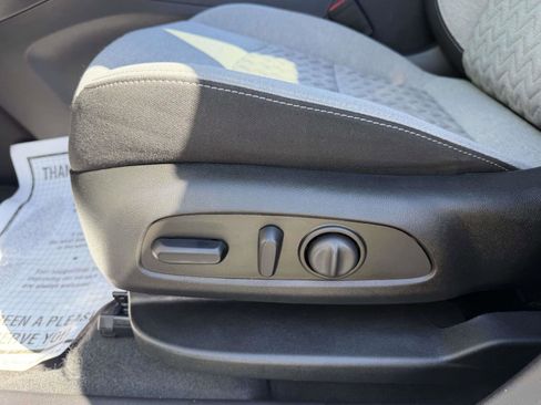 Certified 2023 Chevrolet Equinox LS w/ LS Convenience Package FWD image 15
