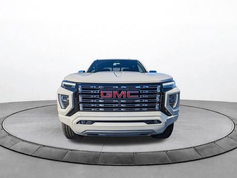 New 2026 GMC Canyon Denali image 8