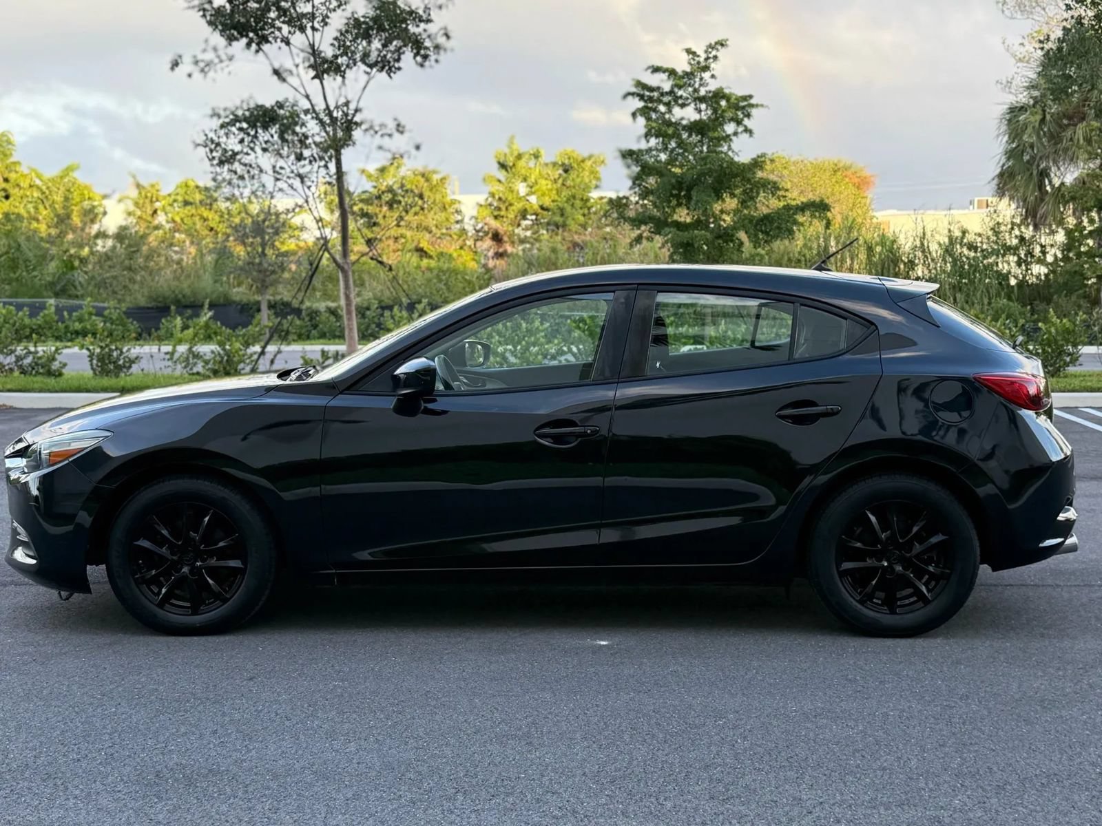 Used 2017 MAZDA MAZDA3 Sport FWD image 7