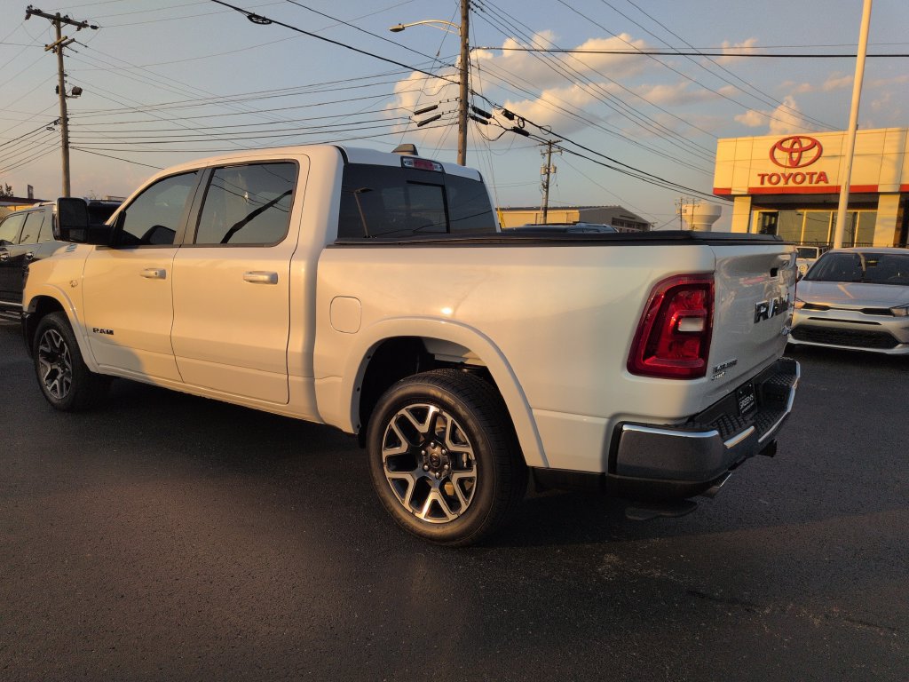 Used 2026 RAM 1500 Laramie AWD/4WD image 3