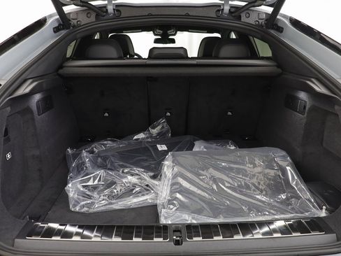 New 2026 BMW X6 M60i image 18