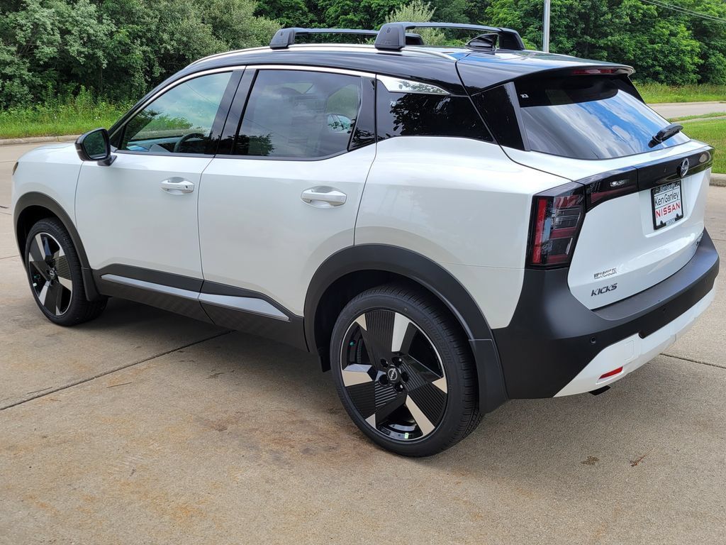 New 2027 Nissan Kicks SV AWD/4WD image 4