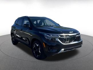 Used 2025 Kia Seltos S video 2