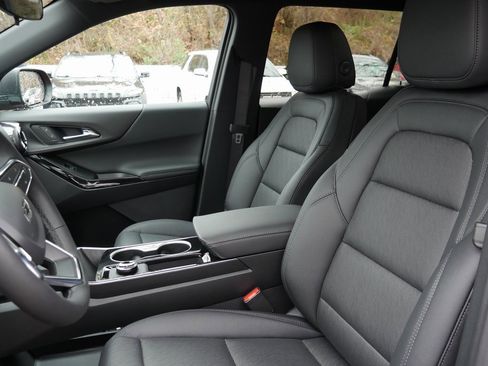 New 2026 Chevrolet Equinox LT image 9