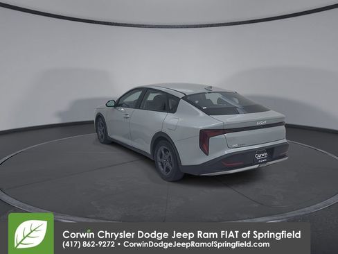 Used 2025 Kia K4 FWD image 13