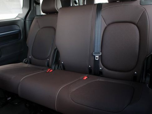 New 2025 Volkswagen ID. Buzz Pro S image 16