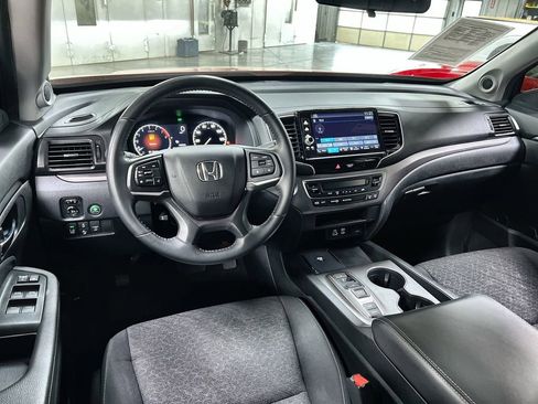 Used 2024 Honda Ridgeline Sport image 19