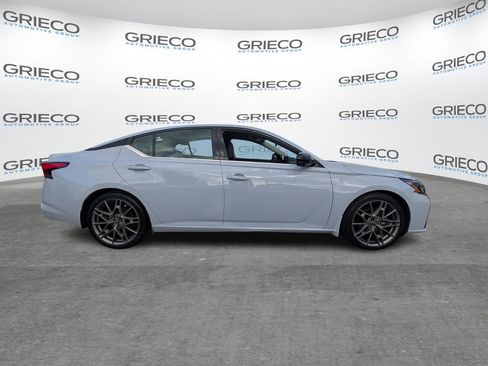 Used 2023 Nissan Altima 2.0 SR image 8