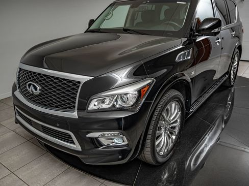 Used 2017 INFINITI QX80 4WD w/ Driver Assistance Package image 14