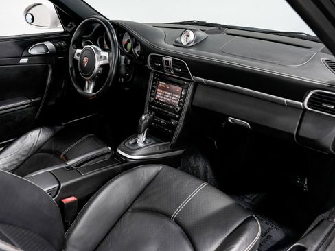Used 2011 Porsche 911 Turbo S image 31