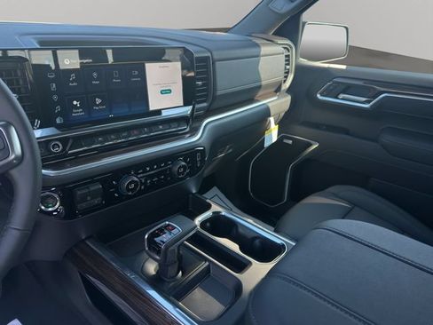New 2026 Chevrolet Silverado 1500 RST w/ Convenience Package II AWD/4WD image 15