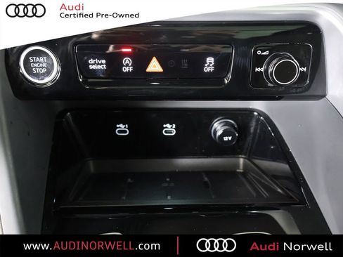 Certified 2025 Audi Q5 Premium w/ Convenience Package AWD/4WD image 6