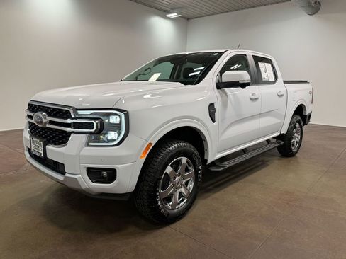 Used 2025 Ford Ranger Lariat w/ Advanced Towing Package image 41