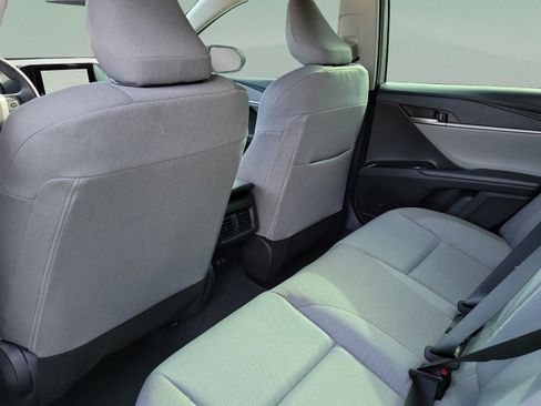 Used 2025 Toyota Camry LE FWD image 6