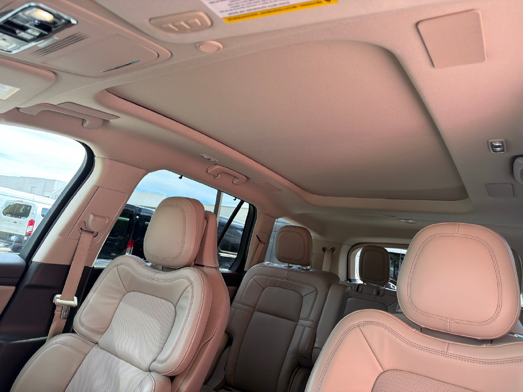 Used 2021 Lincoln Aviator Reserve w/ Equipment Group 201A RWD image 35