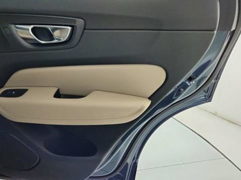 Used 2027 Volvo XC60 B5 Core AWD/4WD image 33