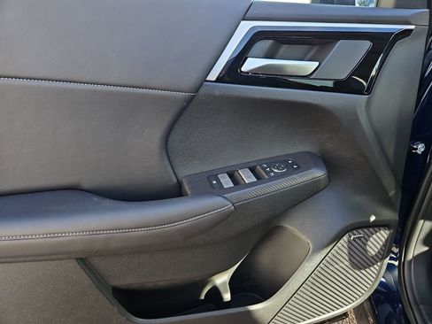 New 2026 Mitsubishi Outlander SE image 22