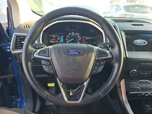 Used 2020 Ford Edge SEL w/ Convenience Package AWD/4WD image 3