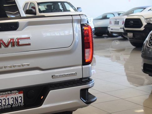 Used 2022 GMC Sierra 1500 Elevation RWD image 16