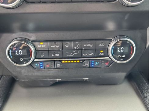 Certified 2021 Ford Expedition XLT RWD image 17