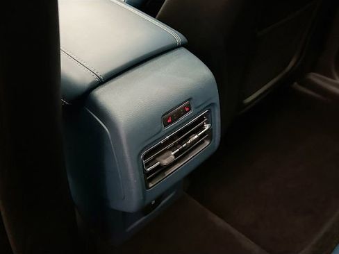 Used 2020 Lincoln Corsair Reserve image 27