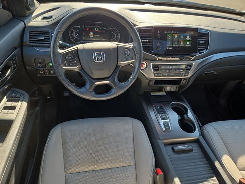 Used 2023 Honda Passport EX-L image 11