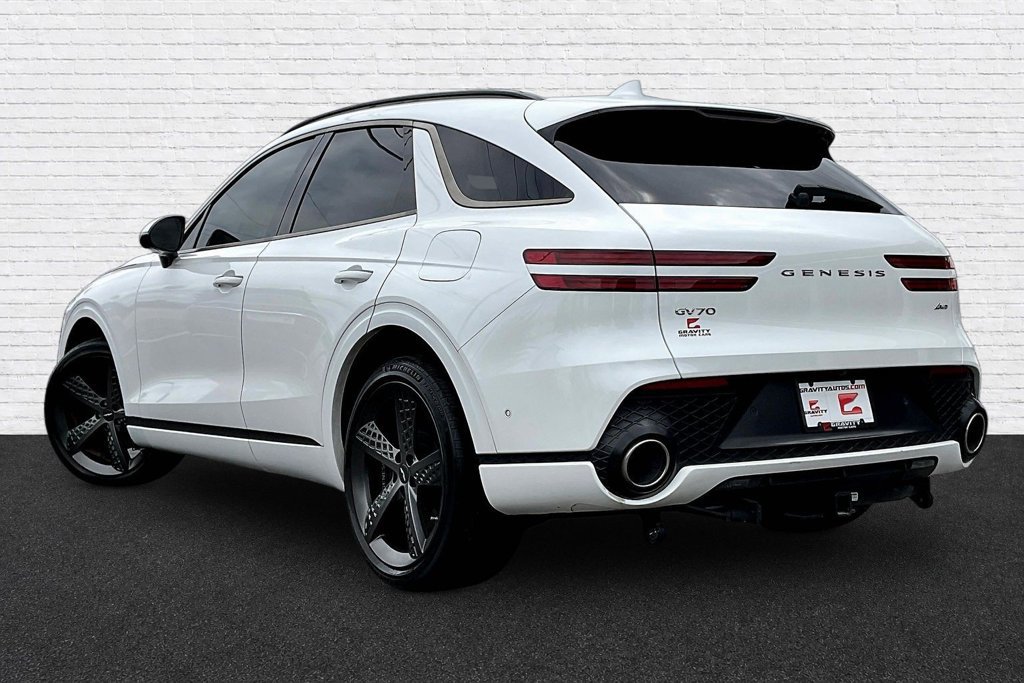 Used 2023 Genesis GV70 2.5T w/ Sport Prestige Package AWD/4WD image 4
