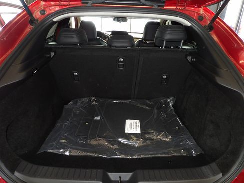 Certified 2024 MAZDA CX-30 AWD 2.5 S w/ Select Sport Pkg image 18