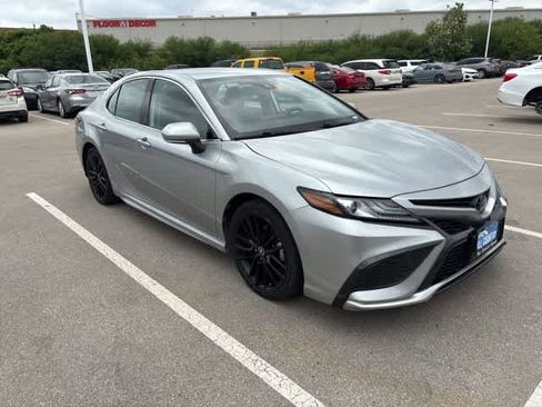 Used 2023 Toyota Camry XSE image 7