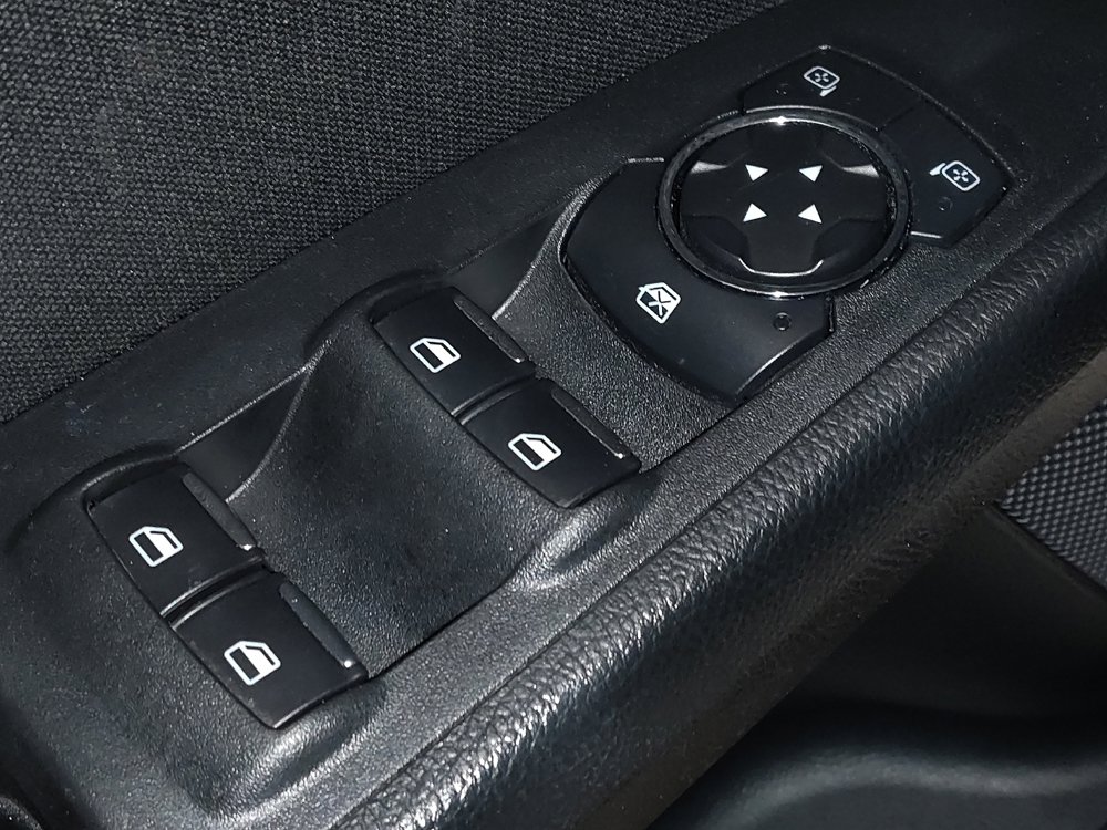 Used 2019 Ford Fusion SE FWD image 27