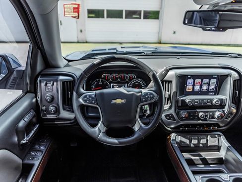 Used 2016 Chevrolet Silverado 1500 LTZ w/ LTZ Plus Package AWD/4WD image 25