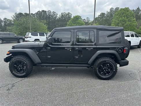 Used 2021 Jeep Wrangler Unlimited Sport image 2
