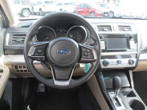 Used 2019 Subaru Outback 2.5i AWD/4WD image 15