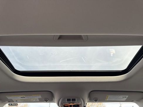 New 2026 Chevrolet Trax ACTIV w/ Sunroof Package FWD image 13