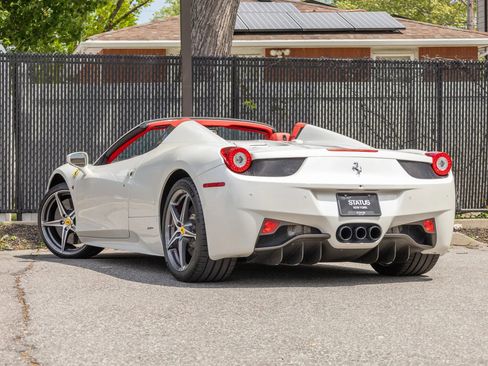 Used 2012 Ferrari 458 Spider RWD image 33