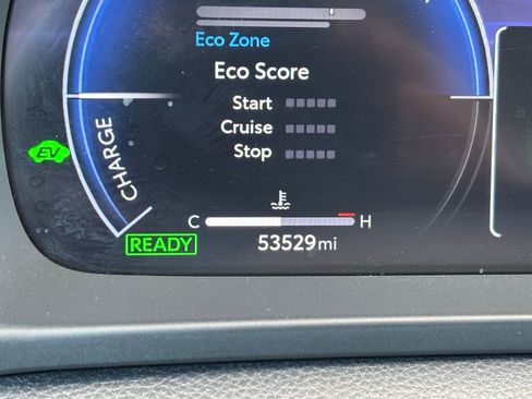 Used 2024 Toyota Crown Limited image 24