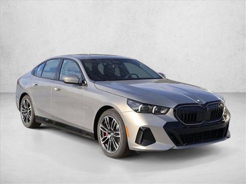 New 2027 BMW 530i xDrive w/ M Sport Package AWD/4WD image 6