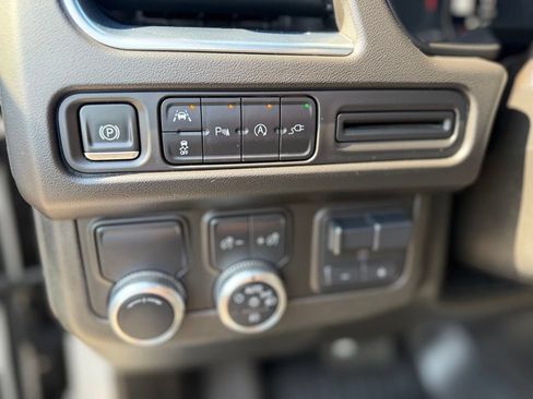 Used 2021 GMC Yukon SLT w/ SLT Luxury Plus Package RWD image 18