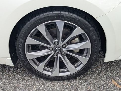 Used 2022 Nissan Maxima Platinum w/ Sport Mat Group image 14