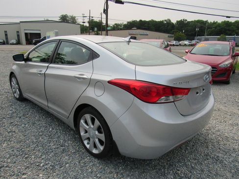 Used 2013 Hyundai Elantra Limited w/ Technology Pkg image 5